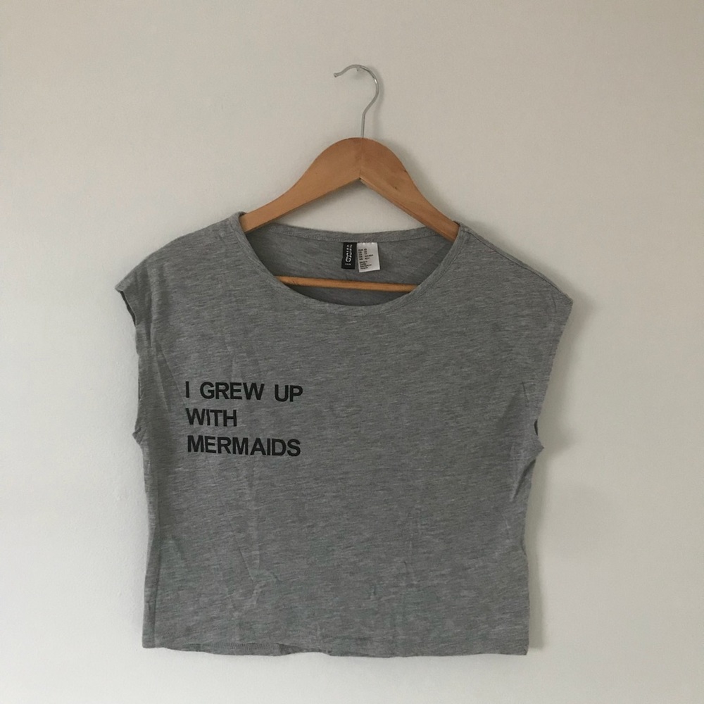 H&M “i grew up with mermaids” tee size XS